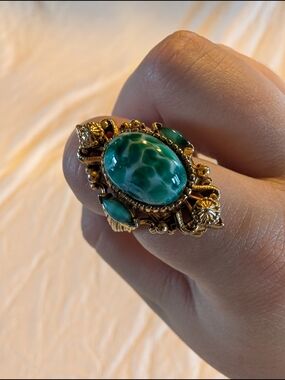2/90$ Vintage Gold Ring with Green Marbled Cabochon